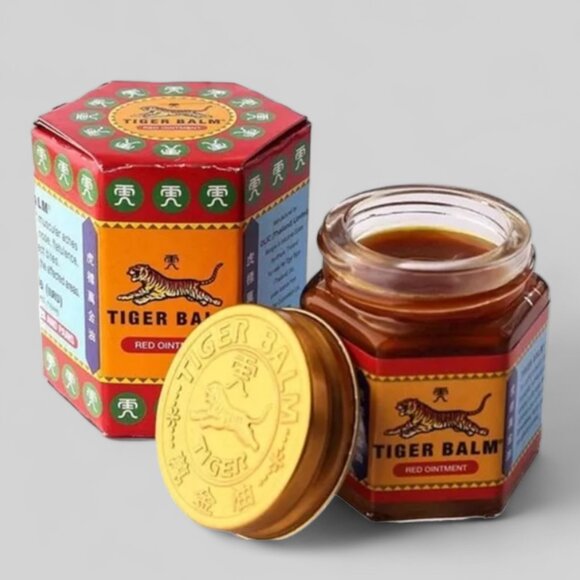 Tiger Balm (Red) Super Strength Pain Relief Ointment 30g - Picture 1 of 5